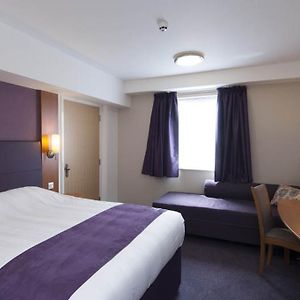 Premier Inn Бургесс-Хилл Exterior photo