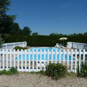 Bed and Breakfast Le Clos D'Emeline Sainte-Terre Exterior photo