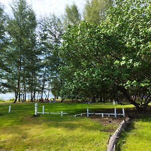 Andaman Peace Resort Ранонг Exterior photo