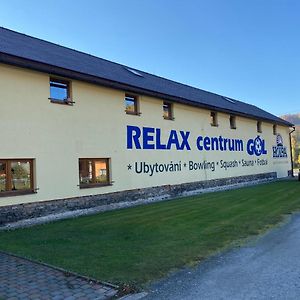 Отель Relax Centrum Gol Лоучна-над-Десноу Exterior photo