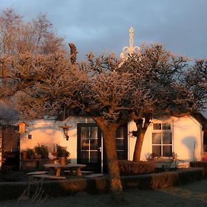 Bed and Breakfast The Wee White Hoose Oosternijkerk Exterior photo