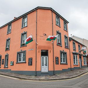 The Lion Hotel Blaenavon Exterior photo