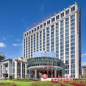 Отель Ramada By Wyndham Taizhou Tiantai Exterior photo