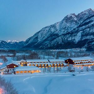 Dolomitengolf Hotel & Spa Lavant Exterior photo