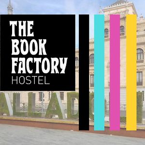 The Book Factory Hostel Вальядолид Exterior photo