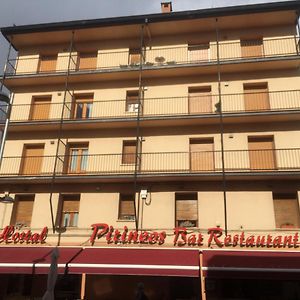 Hostal Pirineos Аинса-Собрарбе Exterior photo