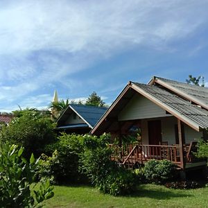 Отель Cha Bungalow Яо-Ной Exterior photo