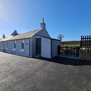 Bruxie Holiday Cottages - Honeysuckle Cottage Maud Exterior photo