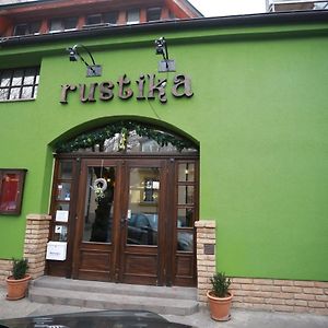 Bed and Breakfast Rustika Sobe Осиек Exterior photo