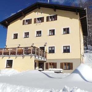 Skihutte Zams Guest House Exterior photo