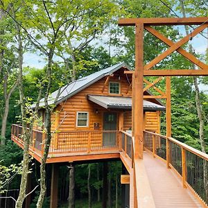 Вилла Treehouse #7 By Amish Country Lodging Миллерсберг Exterior photo