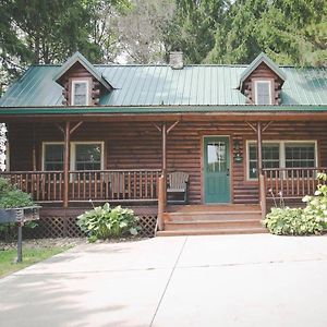 Evergreen Cabin By Amish Country Lodging Миллерсберг Exterior photo