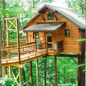 Вилла Treehouse #6 By Amish Country Lodging Миллерсберг Exterior photo