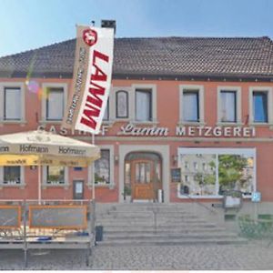 Hotel Gasthof Metzgerei Lamm - Benedikt Rueckel Гайзельвинд Exterior photo