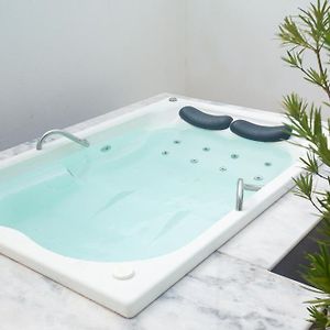 Отель Chale Com Jacuzzi E Vista Para E Piscina Торус Exterior photo