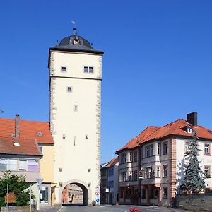 Отель Gasthof Baeren Оксенфурт Exterior photo