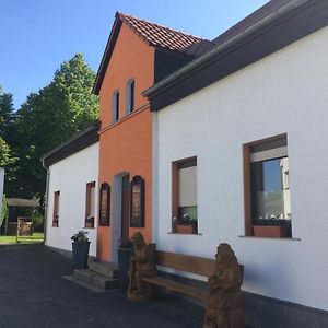 Pension Zum Alten Gasthaus Hansel Krauschwitz Exterior photo
