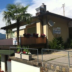 Ristorante B&B Gambarogno Piazzogna Exterior photo