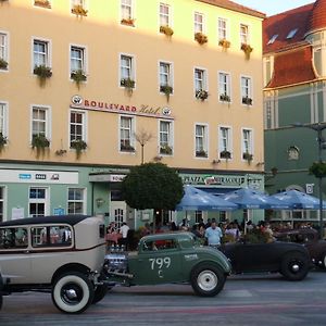 Boulevardhotel Saengerstadt - Alle Zimmer Klimatisiert Финстервальде Exterior photo