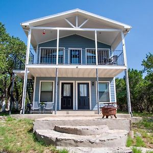 Вилла Serene Shores On Medina Lake Бандера Exterior photo