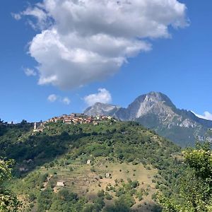 Отель Rifugio La Mesta Trassilico Exterior photo