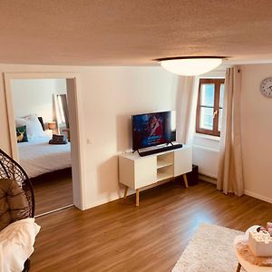 Felix Living 2, Cozy & Modern & Netflix Wohnung Mit Blick Ins Grune Пассау Exterior photo