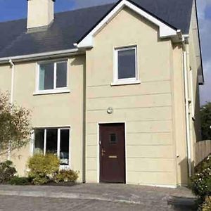 Вилла Townhouse Clifden: Located In The Heart Of Connemara Exterior photo