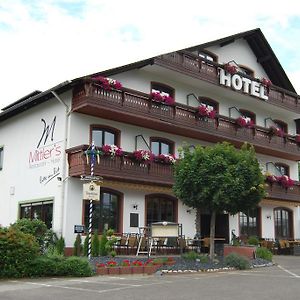 Hotel Zur Moselbruecke Швайх Exterior photo