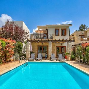 2 Bedroom Villa Destu With Private Pool And Golf Views, Aphrodite Hills Resort Куклия Exterior photo