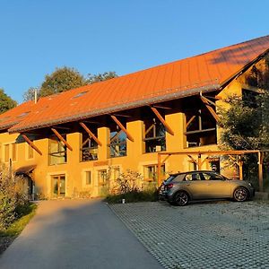 Bed and Breakfast La Ferme Des Aretes Ла-Шо-де-Фон Exterior photo