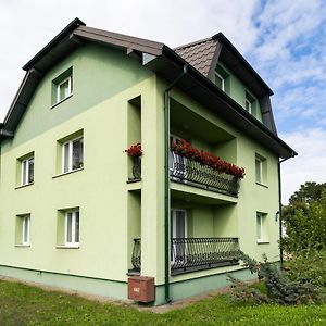 Apartament Zielony Przyladek Brwinow Exterior photo