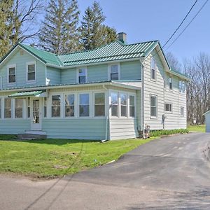 Вилла Getaway In Sodus Point With Private Yard Exterior photo