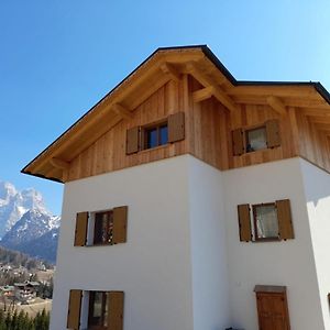 Pelmo Mountain Lodge Сельва-ди-Кадоре Exterior photo