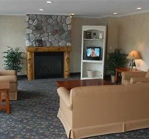 Kewadin Casino Lakefront Inn Сент-Игнас Room photo