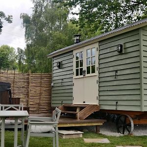 Вилла Romantic Shepherds Hut With Stunning Sunsets Hollingbourne Exterior photo