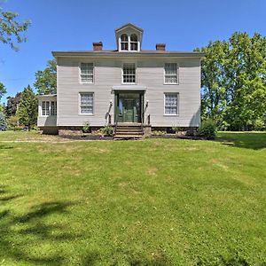 Sodus Point Historic Home About Half Mi To Sodus Bay! Exterior photo