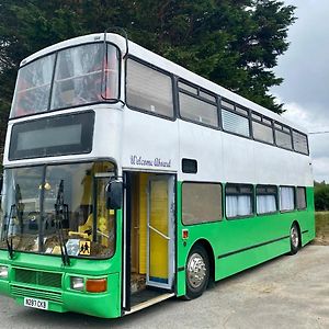 Отель Double Decker Bus Аберистуит Exterior photo