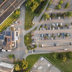 Отель Gasthof Zum Schuetzen Арау Exterior photo