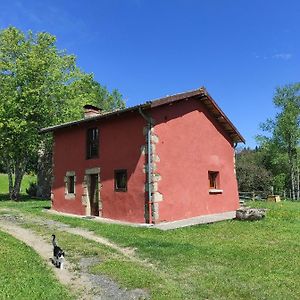 Вилла Gite La Roche Bertignat Exterior photo