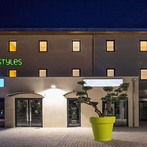 Ibis Styles Villeneuve Sur Lot Exterior photo