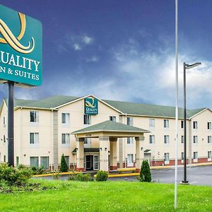 Quality Inn & Suites Херши Exterior photo