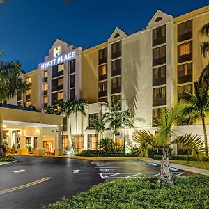 Отель Hyatt Place Fort Lauderdale Cruise Port & Convention Center Exterior photo