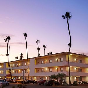 Отель Super 8 By Wyndham Santa Barbara/Голета Exterior photo