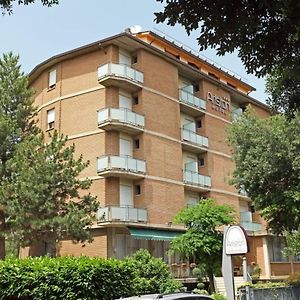 Hotel Ariston Кастрокаро-Терме Exterior photo