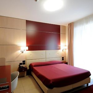 Albergo Fornaci Трескоре-Бальнеарио Room photo