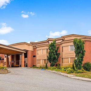 Отель Best Western Laval-Montreal & Conference Centre Exterior photo