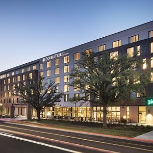 Отель Doubletree By Hilton Greeley At Lincoln Park Exterior photo