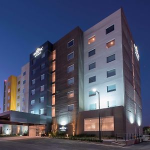 Microtel Inn & Suites By Wyndham Сан-Луис-Потоси Exterior photo