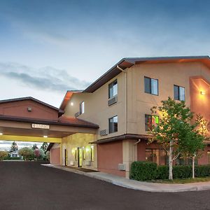 Мотель Super 8 By Wyndham Butte Mt Exterior photo