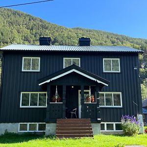 Bed and Breakfast Nordre-Repp Boverdalen Exterior photo